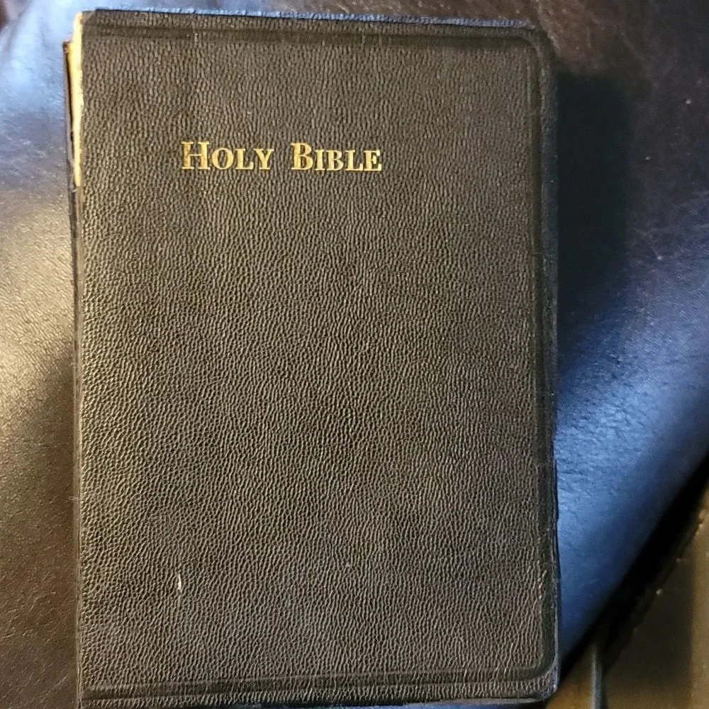 KJV Holy Bible Self pronouncing World Publishing Company